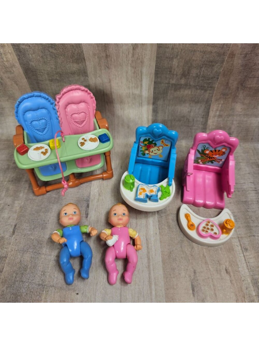 Loving Family Twins Boy Girl Baby Babies Highchair Fisher Price **READ**